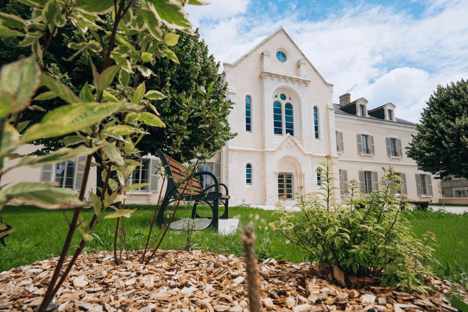 Appart Hotel Saint-Denis Chateauroux Bagian luar foto